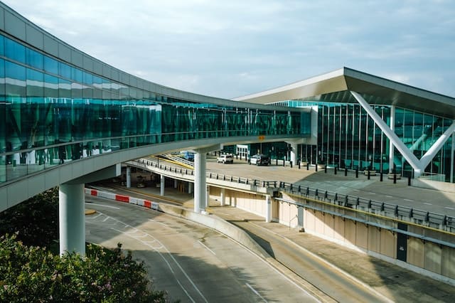 Houston IAH Airport with Nebo Rides Luxury Limousine Service